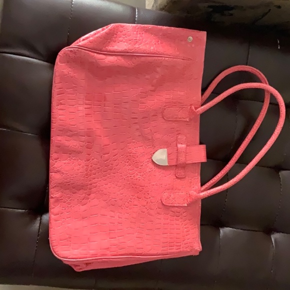 Assorted purses - Picture 5 of 8